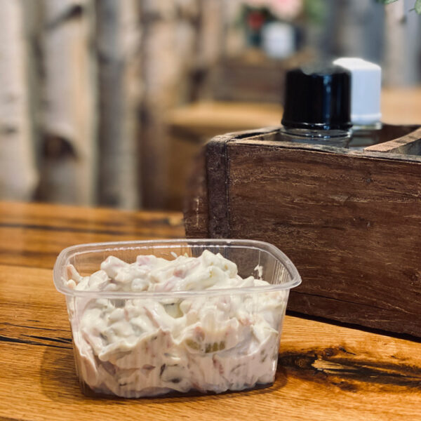Fleischsalat vom Metzger Weller - in der Praktischen Schale zum Mitnehmen!